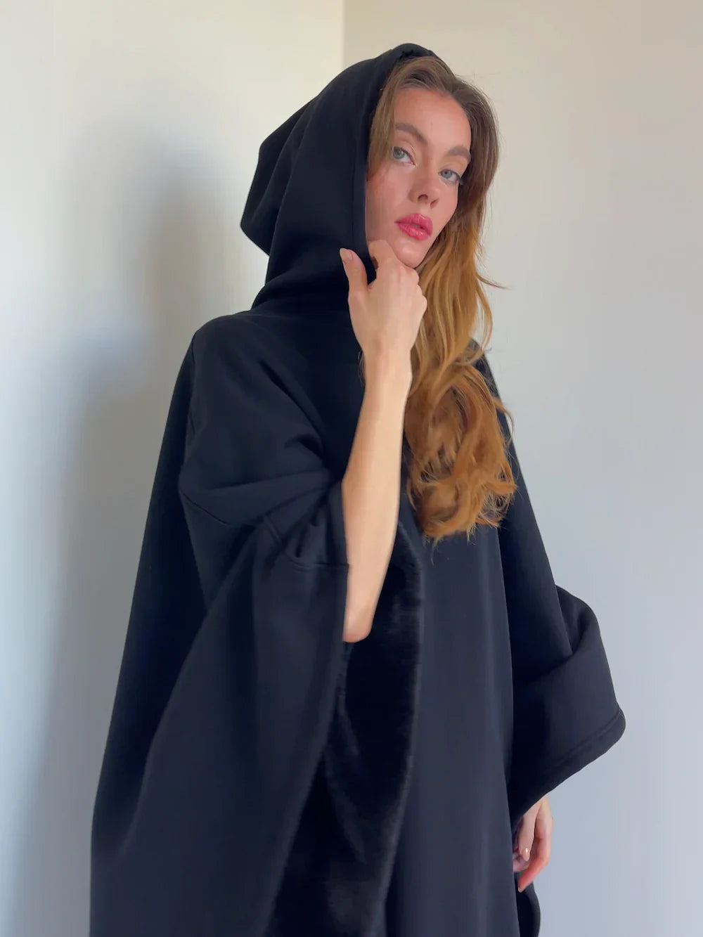 Solara | Oversized hoodie blanket